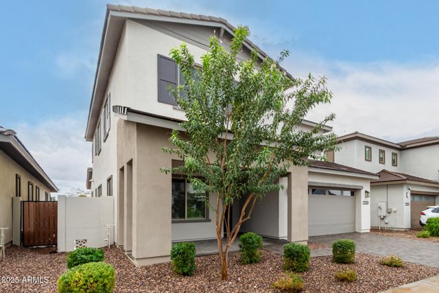 22569 E SADDLE Way, Queen Creek, AZ 85142