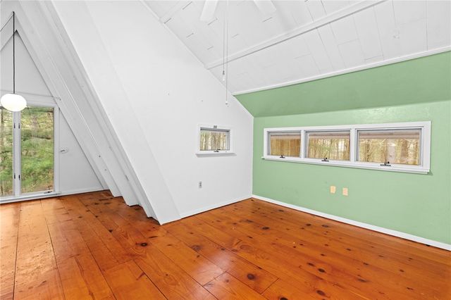 535 Log Road, Smithfield, RI 02917