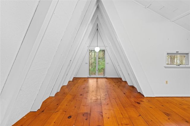 535 Log Road, Smithfield, RI 02917