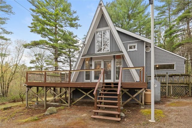 535 Log Road, Smithfield, RI 02917