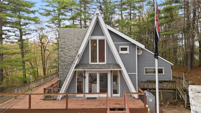 535 Log Road, Smithfield, RI 02917