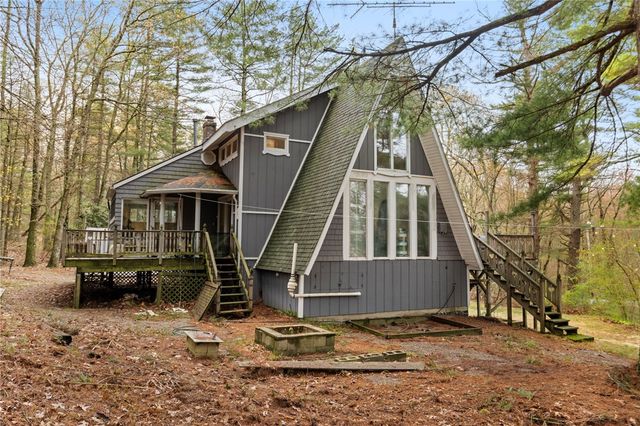 535 Log Road, Smithfield, RI 02917