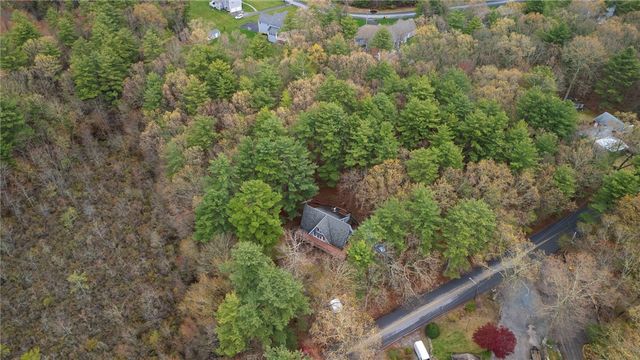535 Log Road, Smithfield, RI 02917