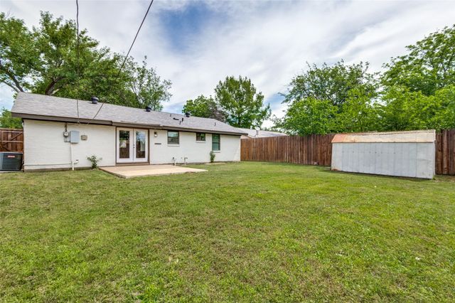 737 Cranbrook Lane, Grand Prairie, TX 75052