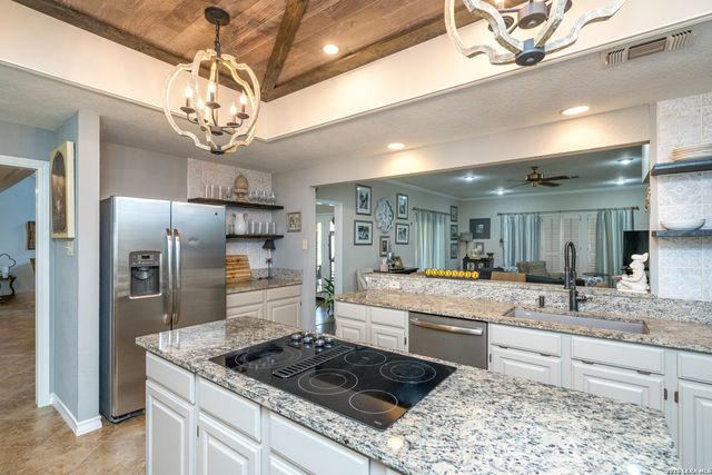 27301 Autumn Glen, Boerne, TX 78006