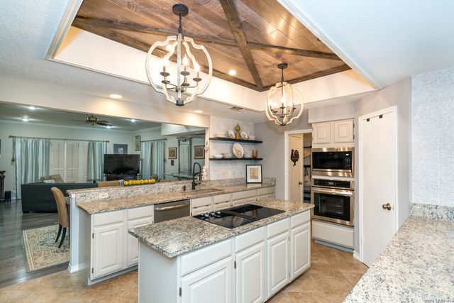 27301 Autumn Glen, Boerne, TX 78006