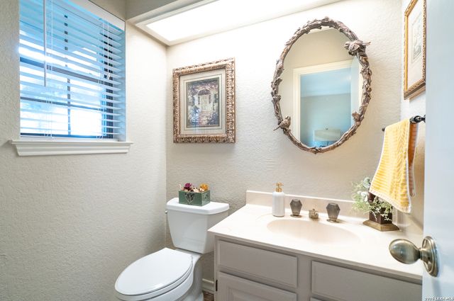 27301 Autumn Glen, Boerne, TX 78006