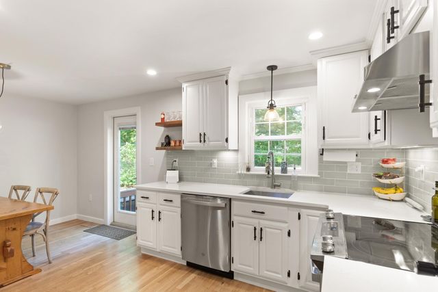 17 Cogswell Ave, Beverly, MA 01915