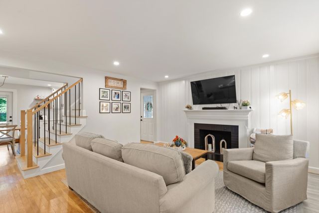 17 Cogswell Ave, Beverly, MA 01915