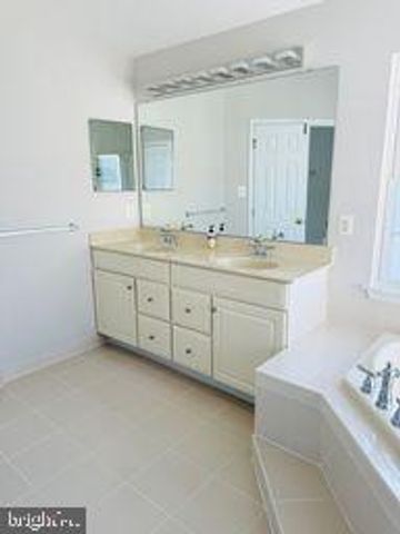 25207 BALD EAGLE TER, Chantilly, VA 20152