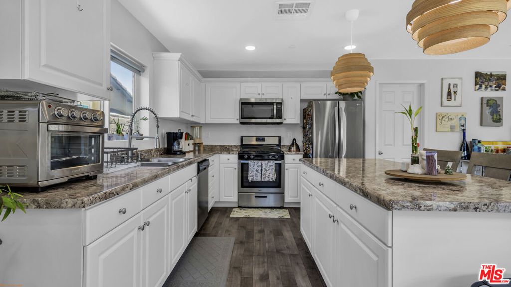 Image 9 of property listing at 26963 Avenida Quintana, Cathedral City, CA 92234