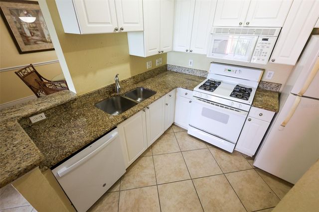 2731 VIA CAPRI 937, Clearwater, FL 33764