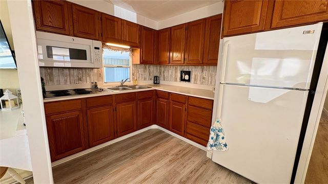 2842 TRINIDAD WAY, Palmetto, FL 34221