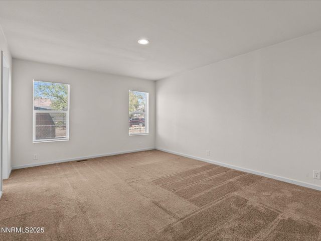 1740 Donner Trail, Silver Springs, NV 89429