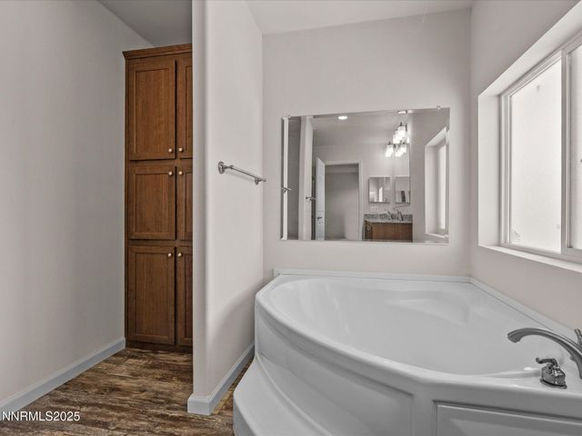 1740 Donner Trail, Silver Springs, NV 89429