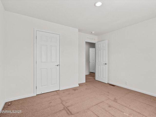 1740 Donner Trail, Silver Springs, NV 89429