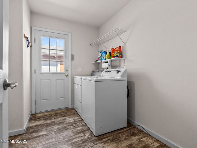 1740 Donner Trail, Silver Springs, NV 89429