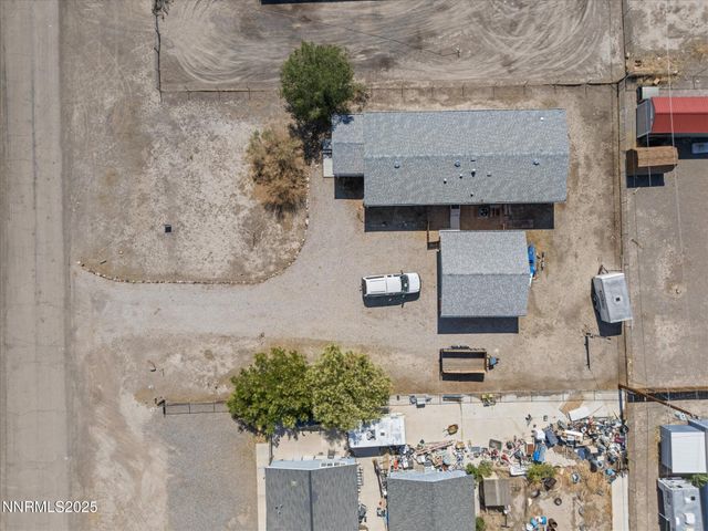 1740 Donner Trail, Silver Springs, NV 89429