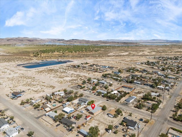 1740 Donner Trail, Silver Springs, NV 89429