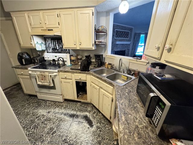 4221 S 16th Street, Fort Smith, AR 72901