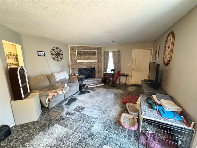 4221 S 16th Street, Fort Smith, AR 72901