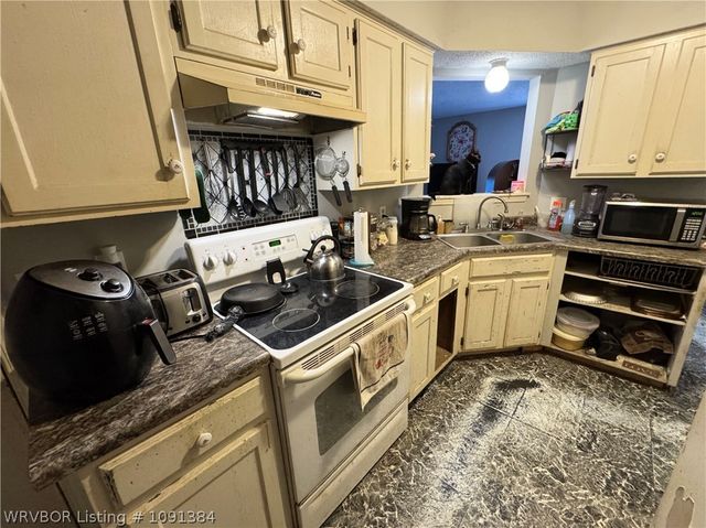 4221 S 16th Street, Fort Smith, AR 72901