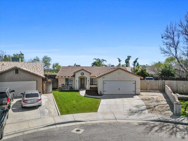 3305 Kimmie Rachelle Court, Bakersfield, CA 93313