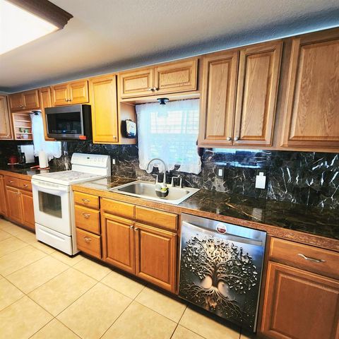 59 Camino Del Rio, Port St. Lucie, FL 34952