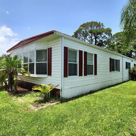 59 Camino Del Rio, Port St. Lucie, FL 34952