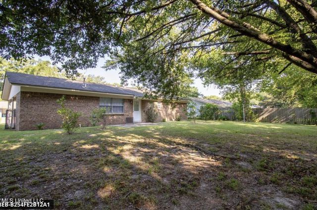311 Sheppard Drive, Ocean Springs, MS 39564