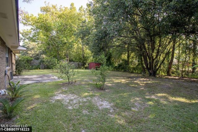 311 Sheppard Drive, Ocean Springs, MS 39564
