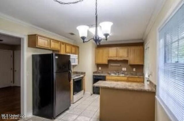 311 Sheppard Drive, Ocean Springs, MS 39564