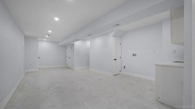 4081 Grace Avenue, Bronx, NY 10466