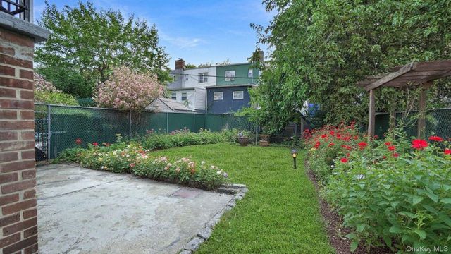 4081 Grace Avenue, Bronx, NY 10466