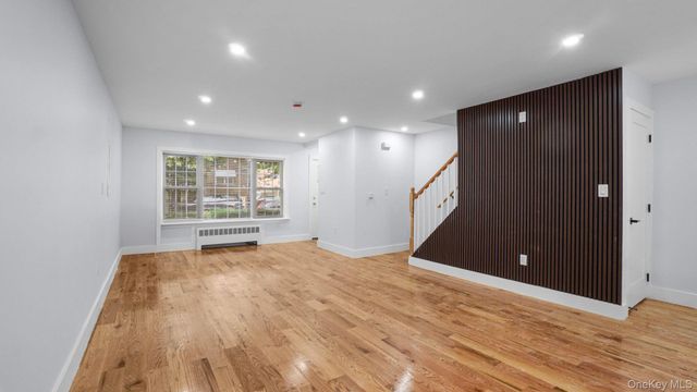 4081 Grace Avenue, Bronx, NY 10466