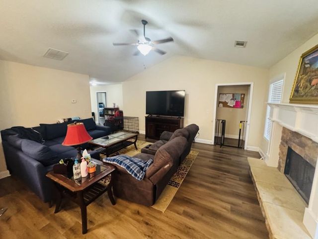 110 Manchester Lane, Jefferson, GA 30549