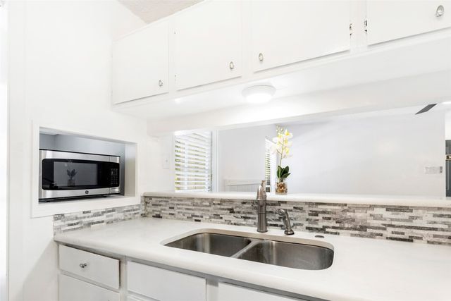 5981 Arapaho Road 1607, Dallas, TX 75248