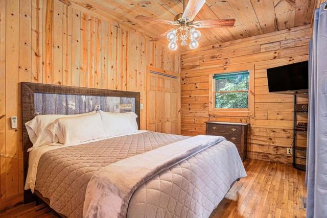 9139 Old 441 S, Lakemont, GA 30552
