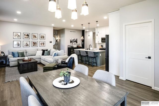 280 N 19th Street, Geneva, NE 68361