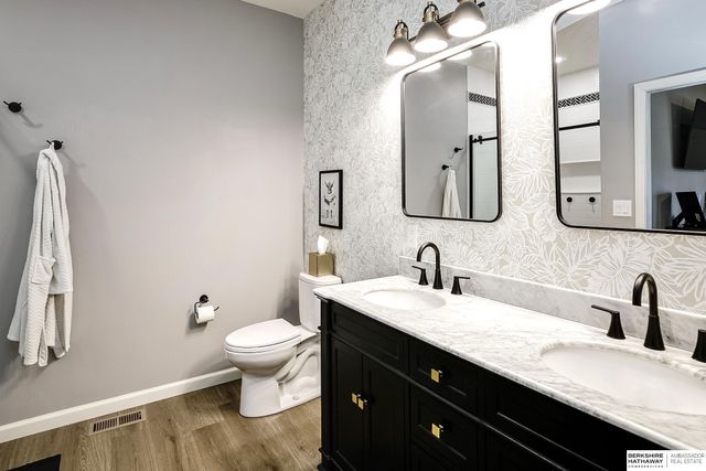 280 N 19th Street, Geneva, NE 68361