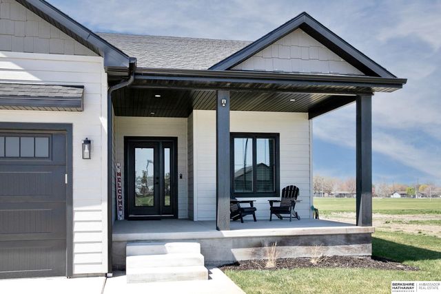 280 N 19th Street, Geneva, NE 68361