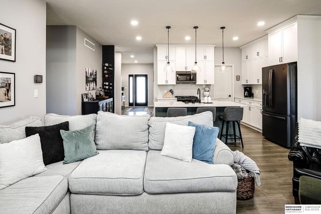 280 N 19th Street, Geneva, NE 68361