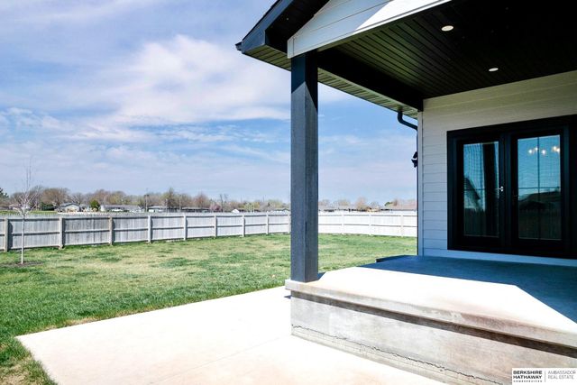 280 N 19th Street, Geneva, NE 68361