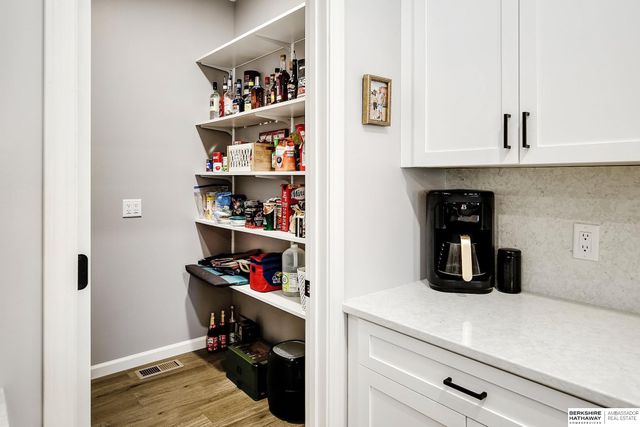 280 N 19th Street, Geneva, NE 68361