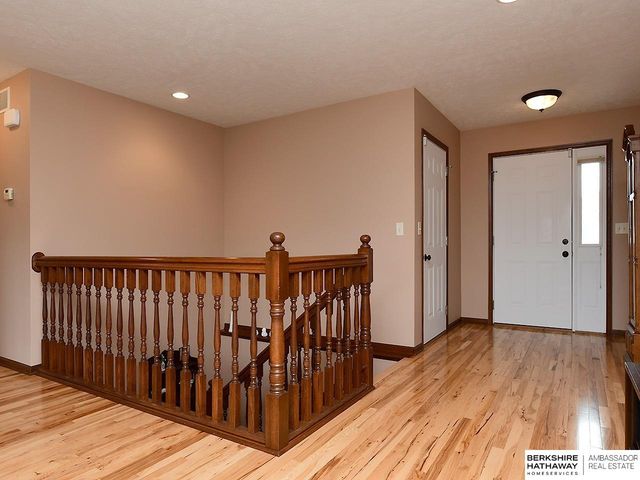 1306 Autumn Road, Hickman, NE 68372