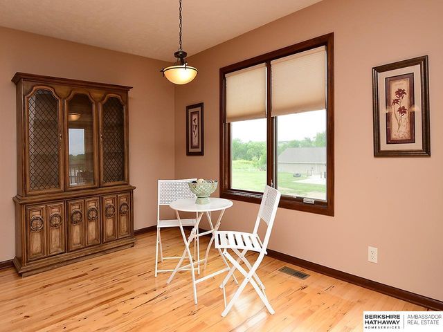 1306 Autumn Road, Hickman, NE 68372