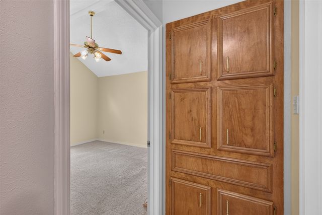 2204 Middle Creek Boulevard, Bossier City, LA 71111