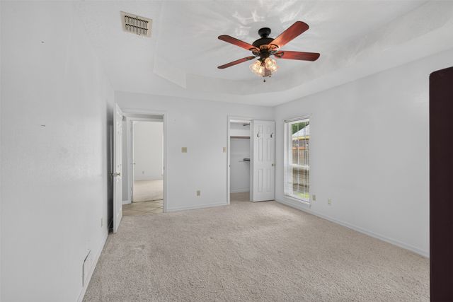 2204 Middle Creek Boulevard, Bossier City, LA 71111