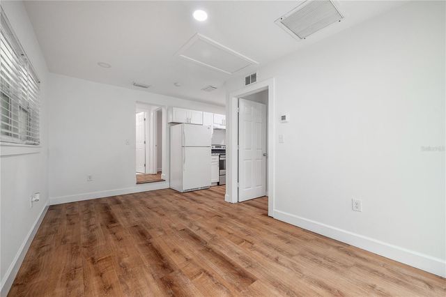 2307 E OSBORNE AVENUE 102, Tampa, FL 33610