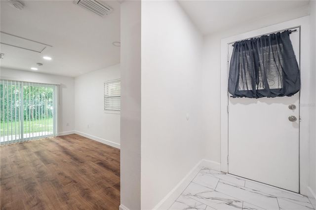 2307 E OSBORNE AVENUE 102, Tampa, FL 33610